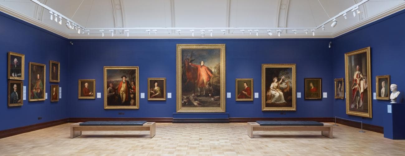 national gallery picture wall
